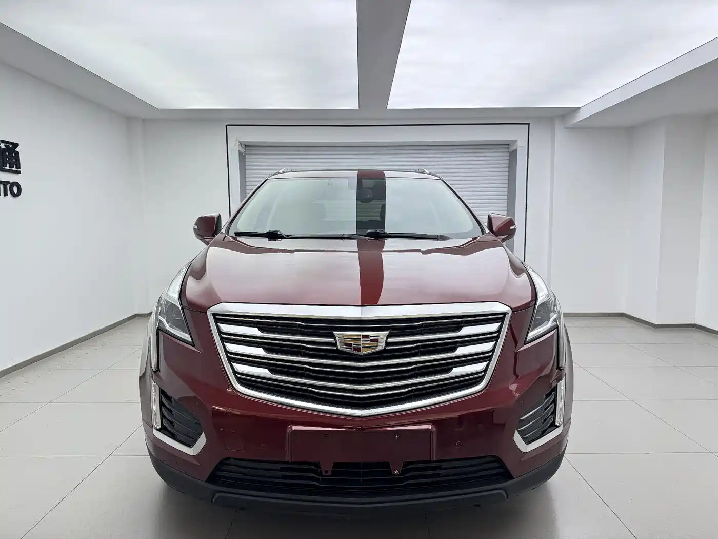 Cadillac XT5 2016 28T AWD Luxury Model фото 2