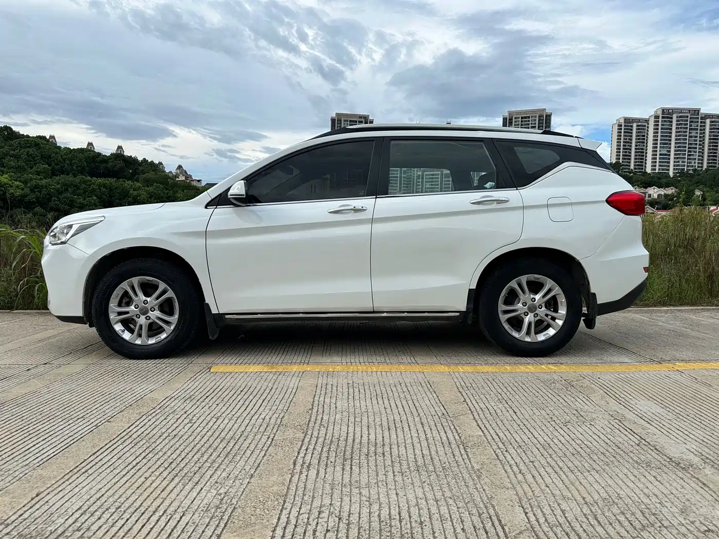 Haval M6 2018 2017 1.5T Automatic 2WD Elite
