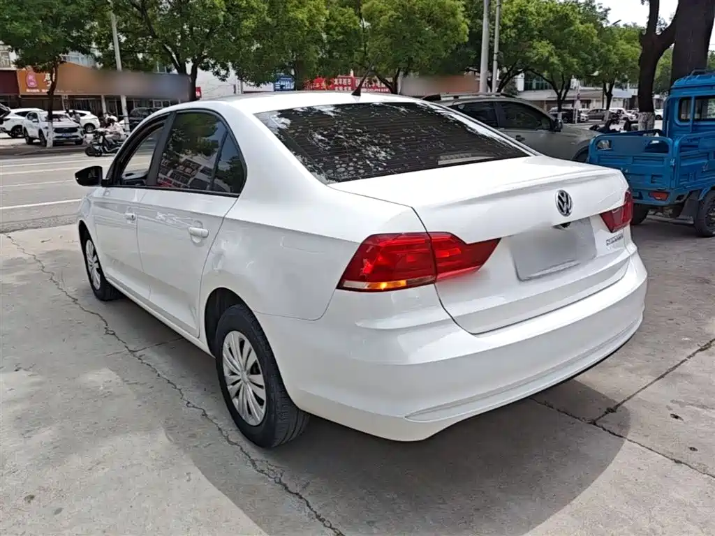 Volkswagen Santana 2016 1.4L Manual Trend Edition фото 5