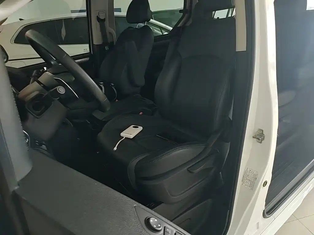 SAIC Maxus Maxus G10 2022 2022 2.0T Auto Elite Edition Petrol 7-Seater