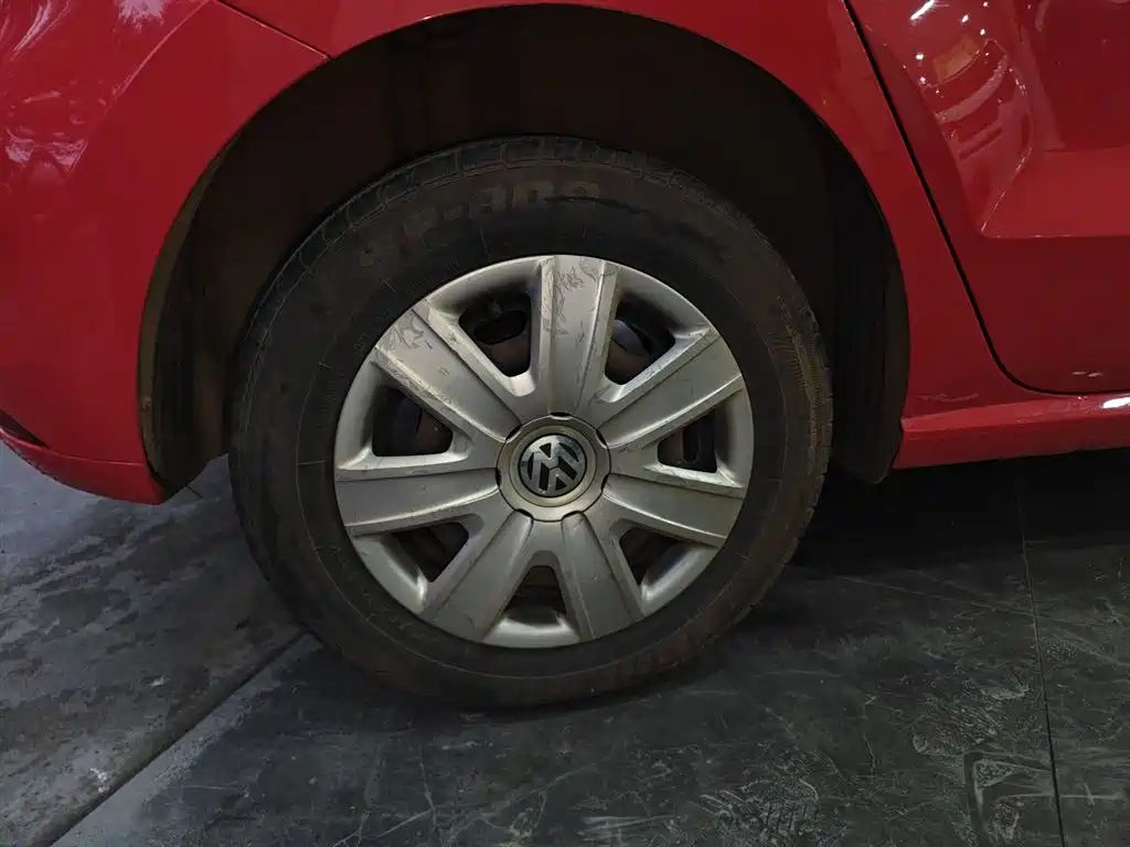 Volkswagen Polo 2016 1.4L Automatic Trend фото 26