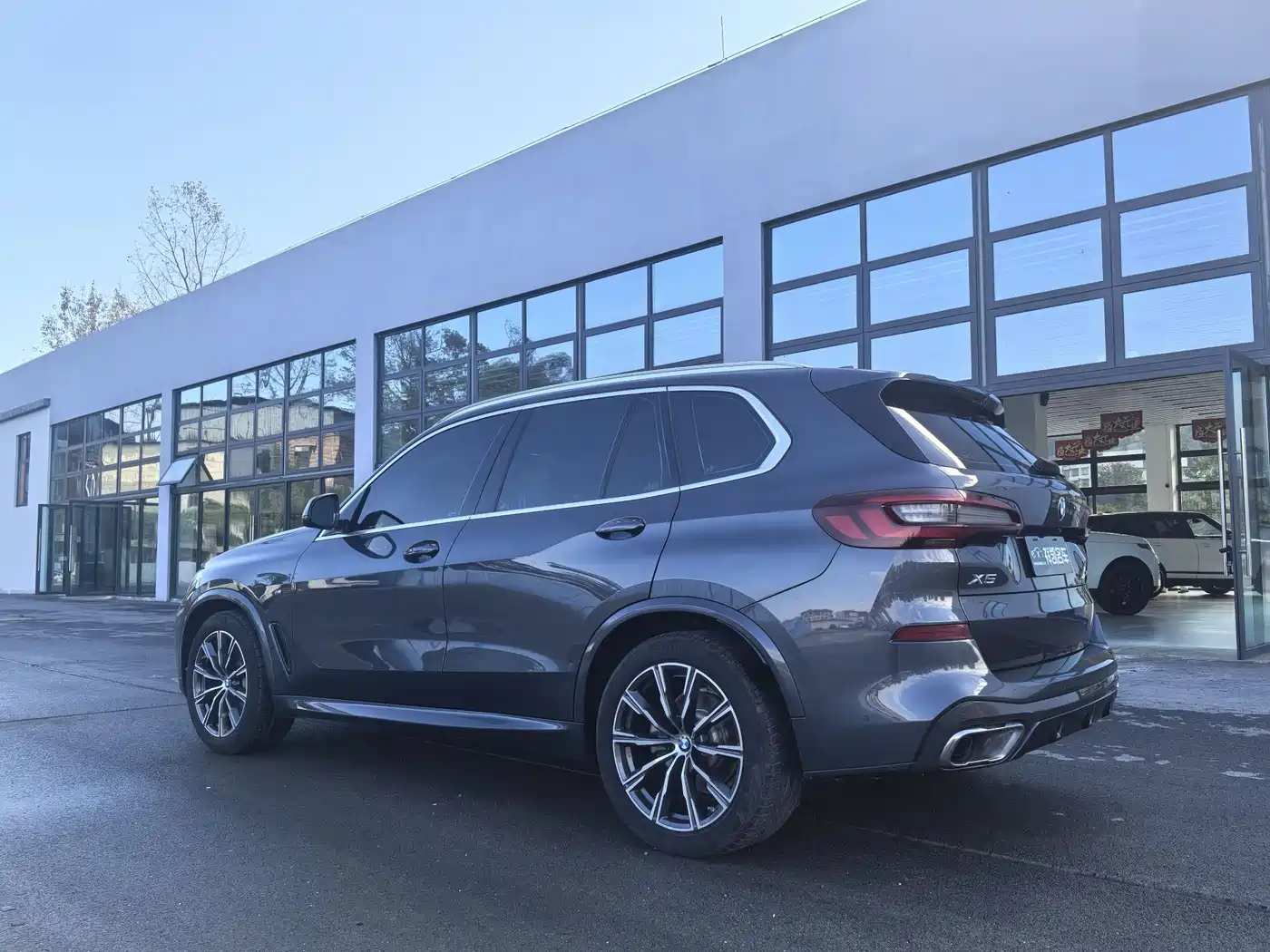 BMW X5 (Import) 2020 xDrive30i M Sport Package фото 9