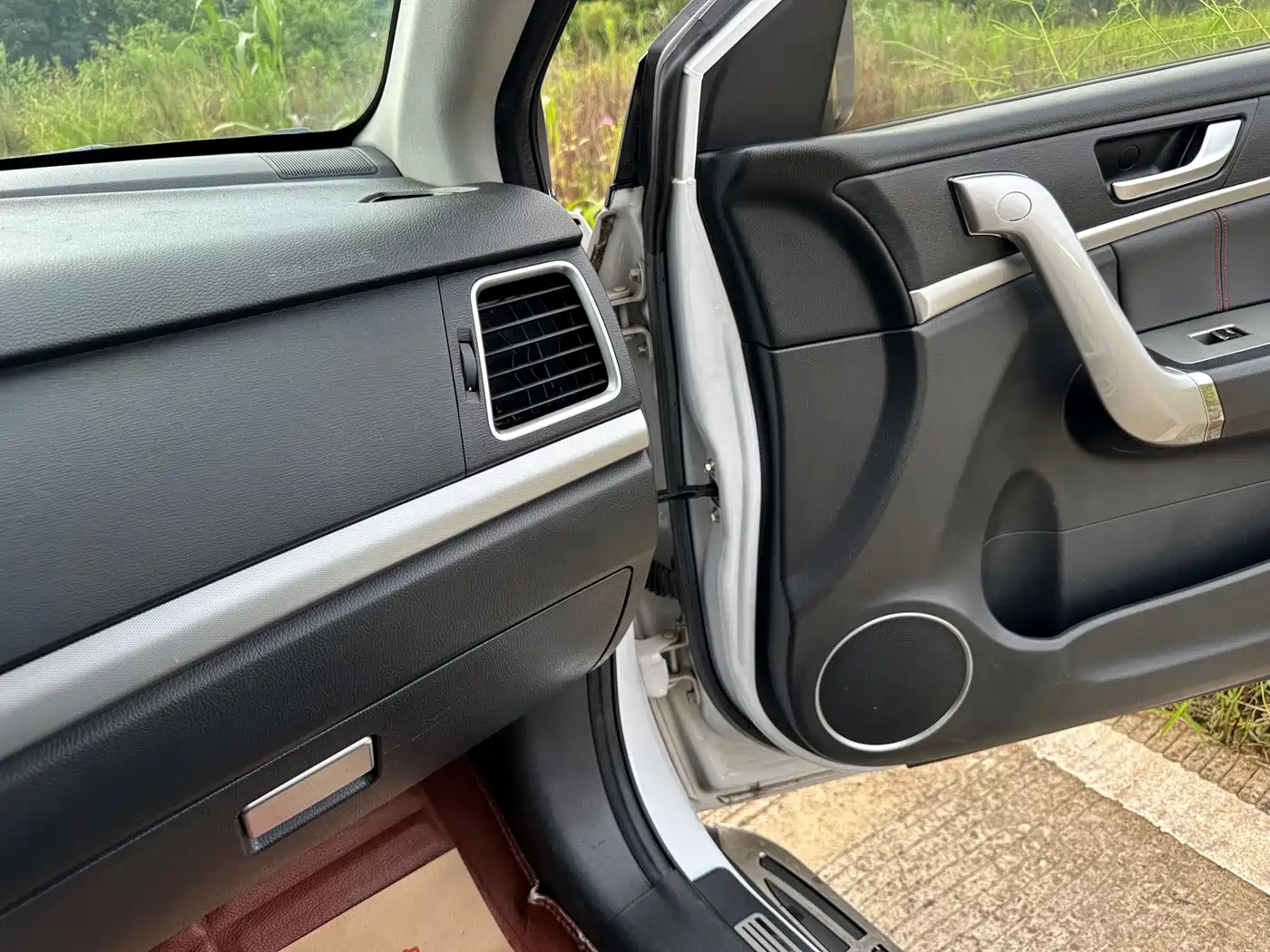 Haval M6 2018 2017 1.5T Automatic 2WD Elite