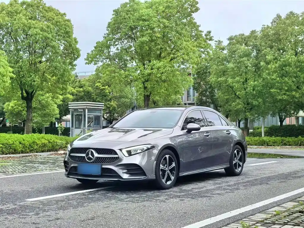 Mercedes-Benz A-Class 2022 Facelift II A 200 L Sport Sedan Fashion
