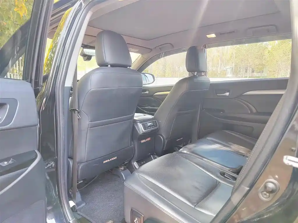 Toyota Highlander 2018 2.0T 4WD Premium 7-seater China VI фото 14