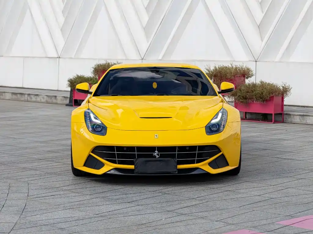 2015 Ferrari F12berlinetta