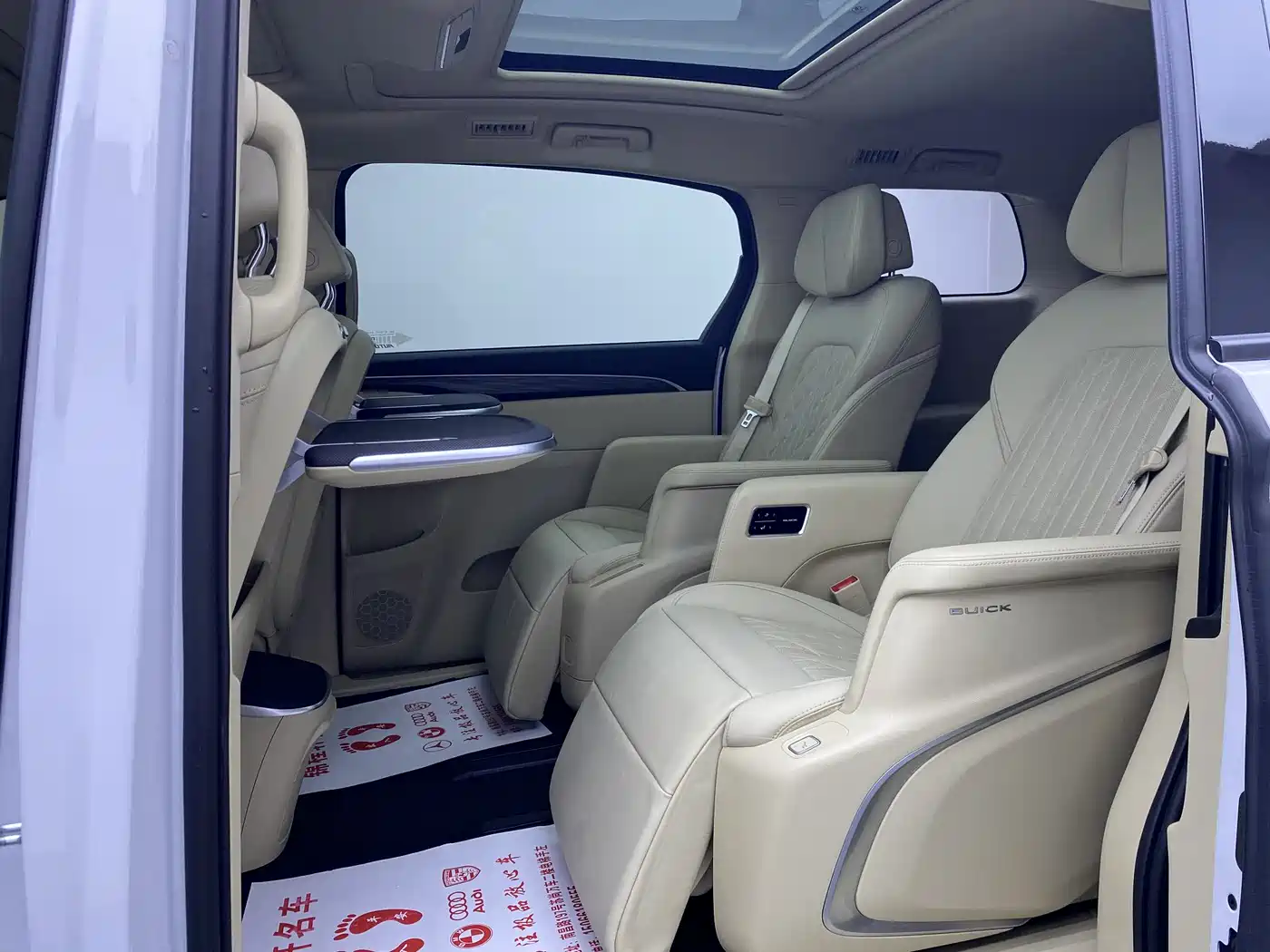 Buick GL8 2023 ES Landmaster Luxury фото 19