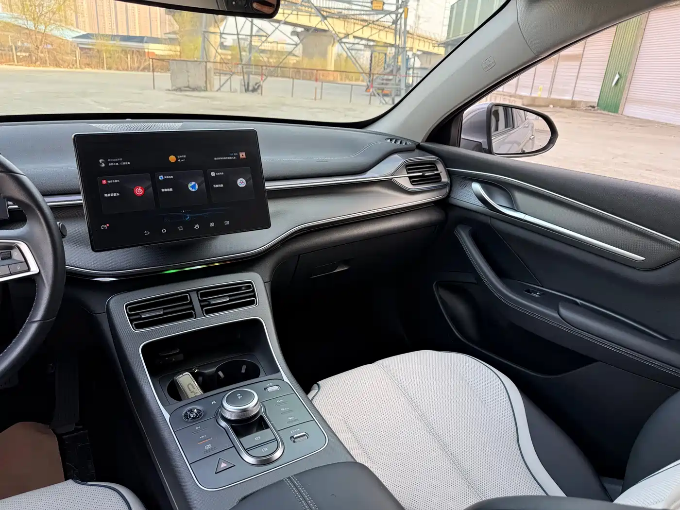 BYD Destroyer 05 2024 Glory Edition DM-i 120KM Luxury фото 12