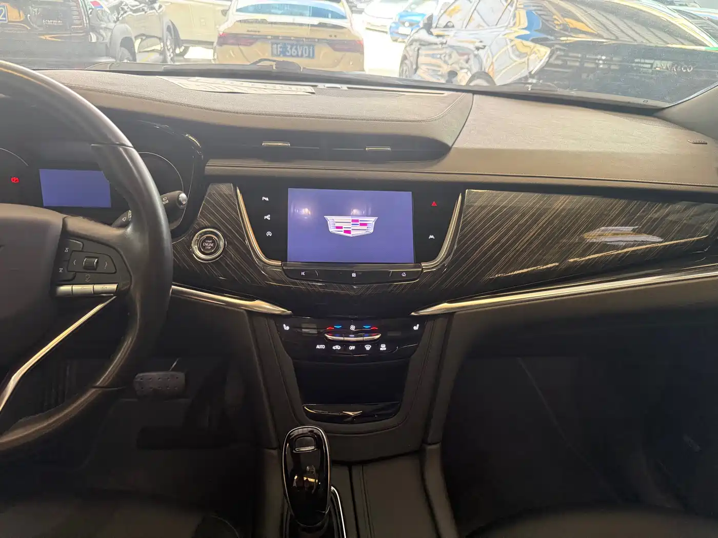 Cadillac XT6 2020 28T 6-Seater 4WD Luxury Model фото 12