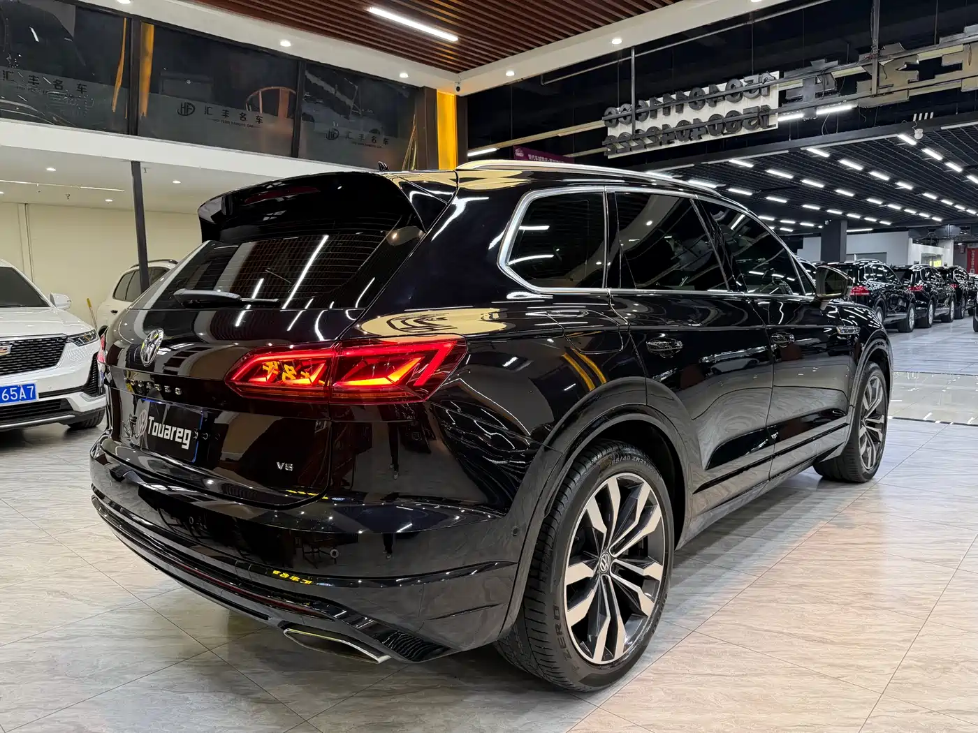 Volkswagen Touareg 2019 3.0TSI Sharp Wisdom Edition China V фото 4