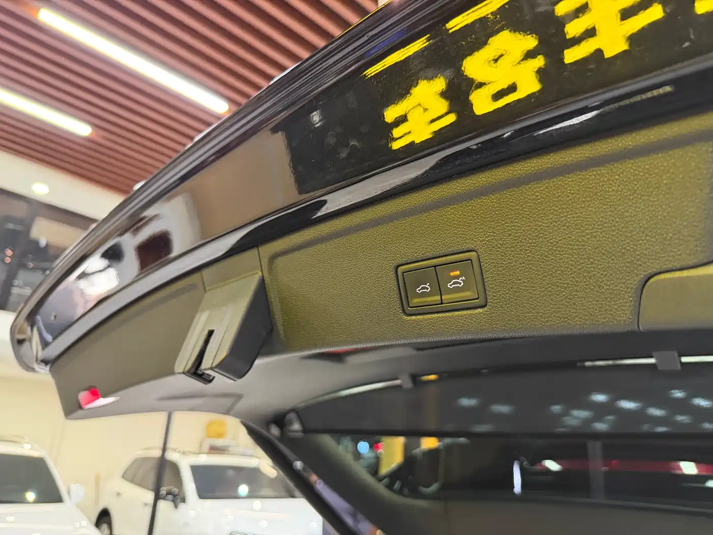 Volkswagen Touareg 2019 3.0TSI Sharp Wisdom Edition China V фото 10