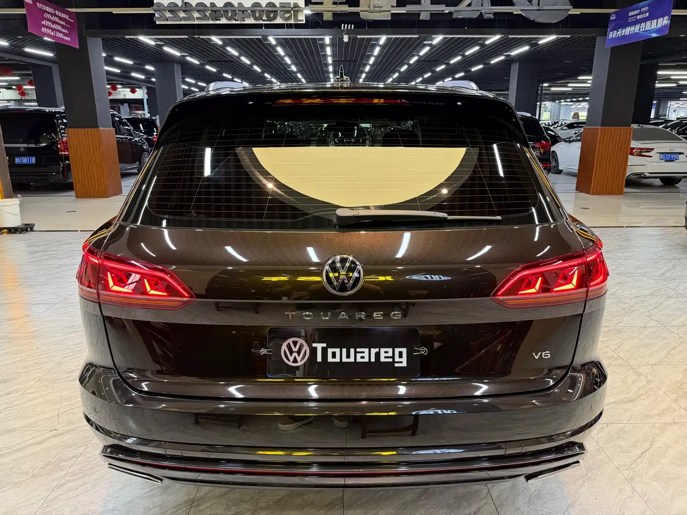 VOLKSWAGEN TOUAREG