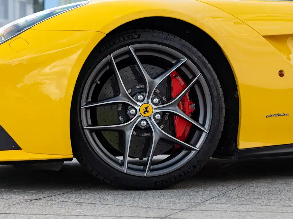 Ferrari F12berlinetta 2015 2013 6.3L Standard