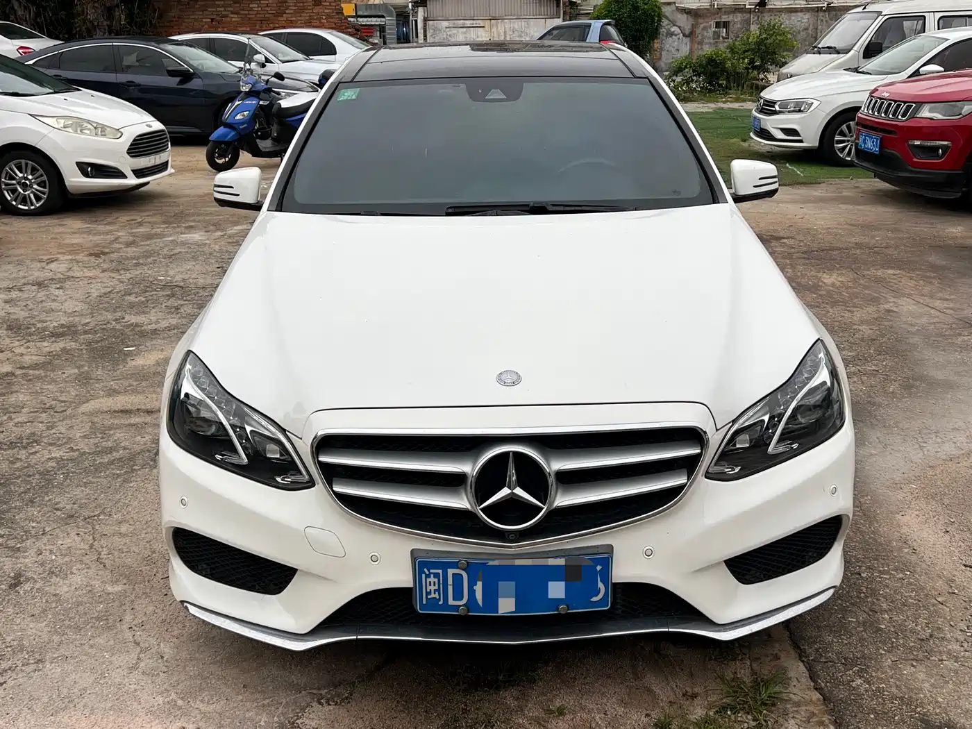 Mercedes-Benz E-Class 2015 Facelift E 260 L Luxury фото 2