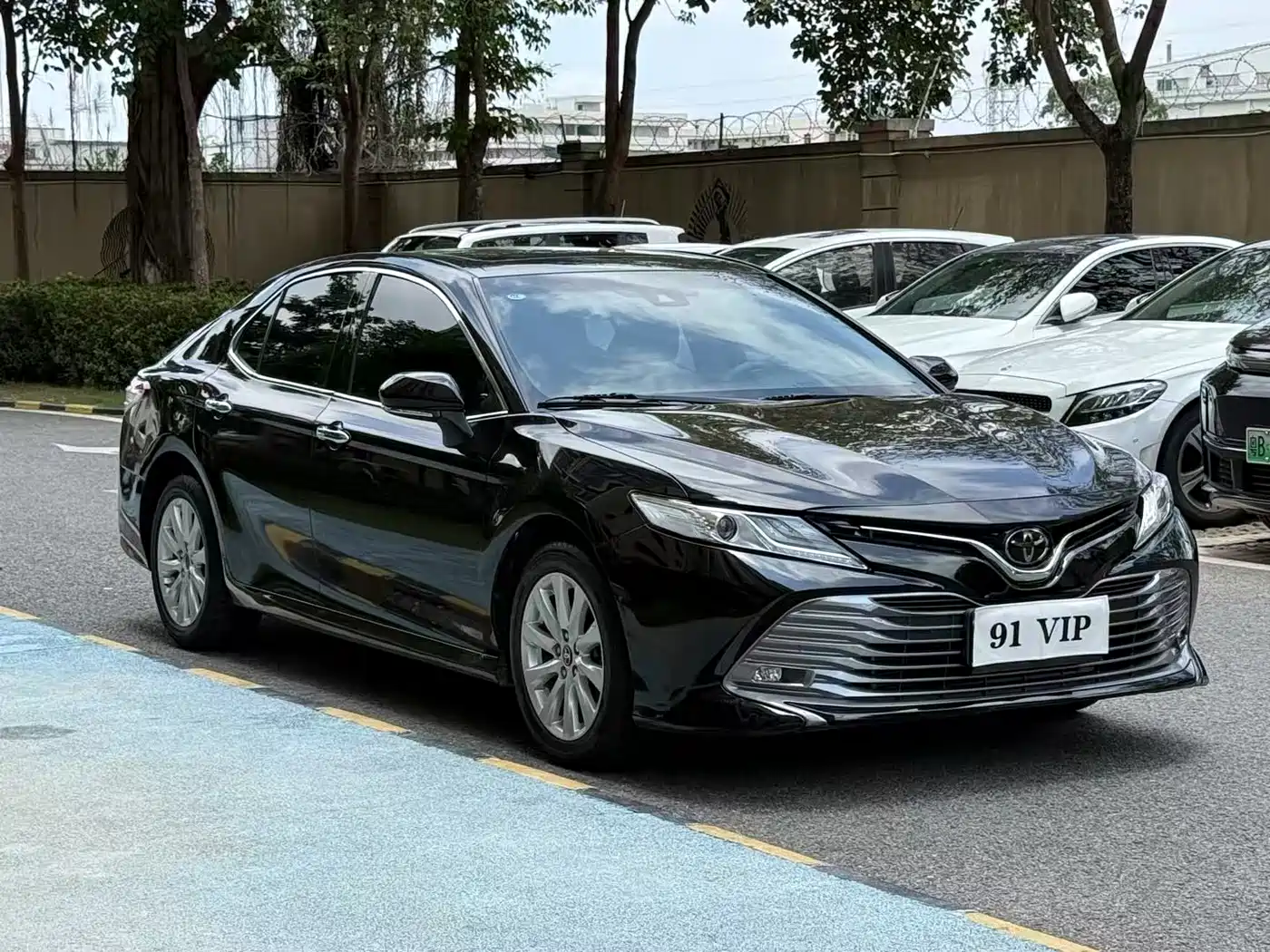 Toyota Camry 2018 2.0G Luxury Edition фото 3