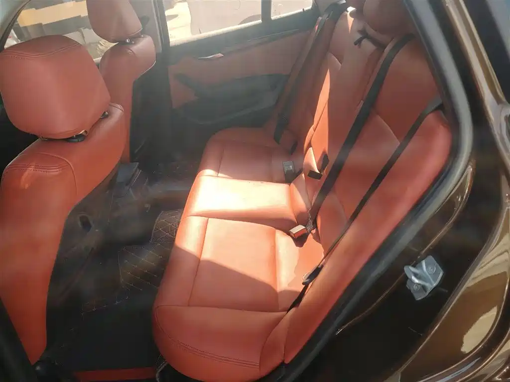 BMW X1 2015 Model sDrive18i Fashion Advanced Edition фото 14