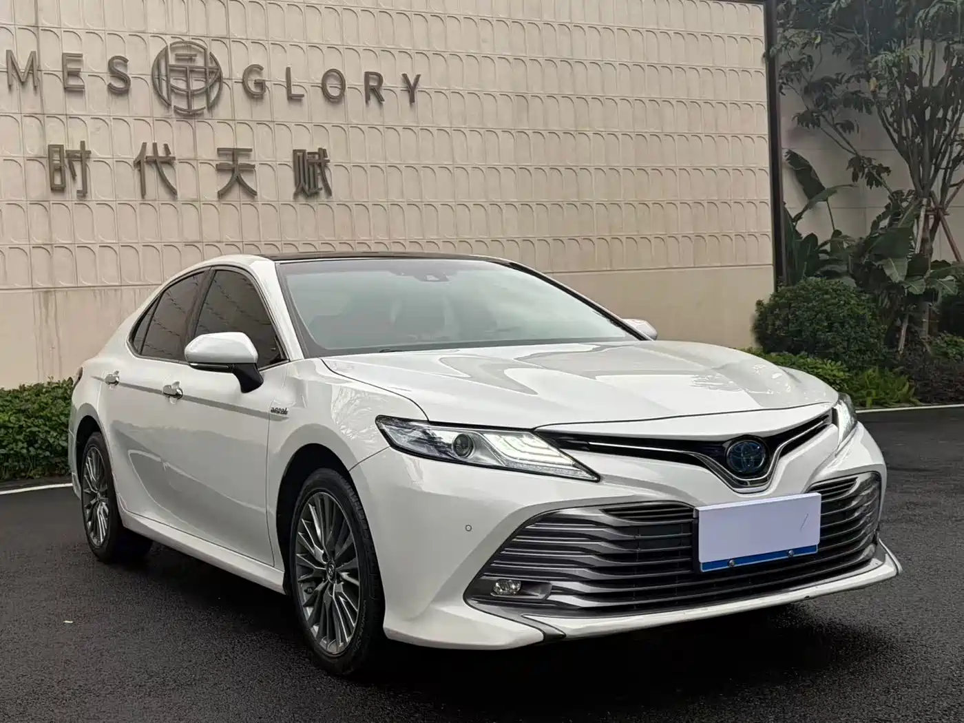 Toyota Camry 2019 Hybrid 2.5HG Luxury Edition China V фото 3