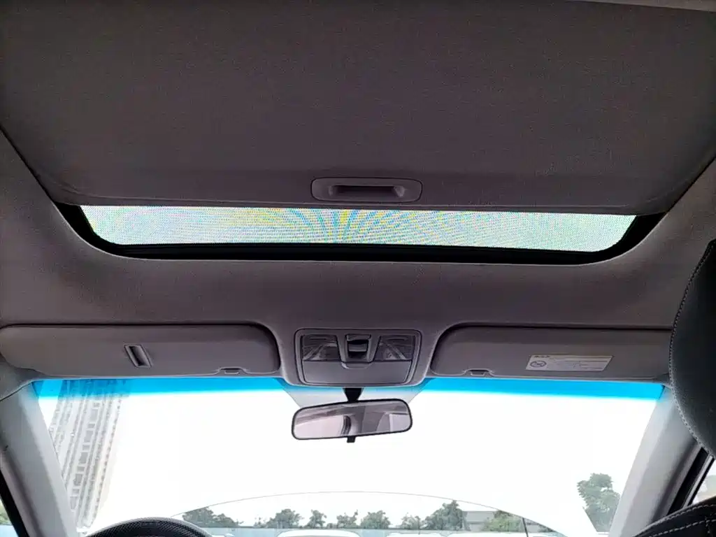 Hyundai Langdong 2015 1.6L Auto Premium фото 18