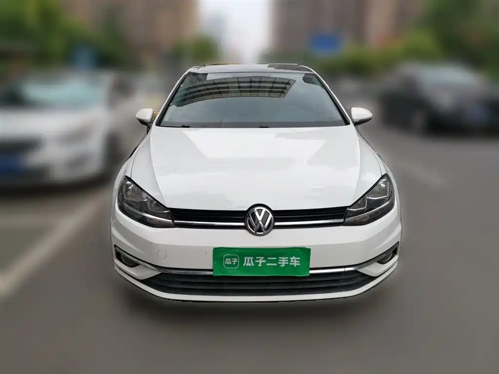 Volkswagen Golf 2018 1.6L Automatic Comfort фото 3