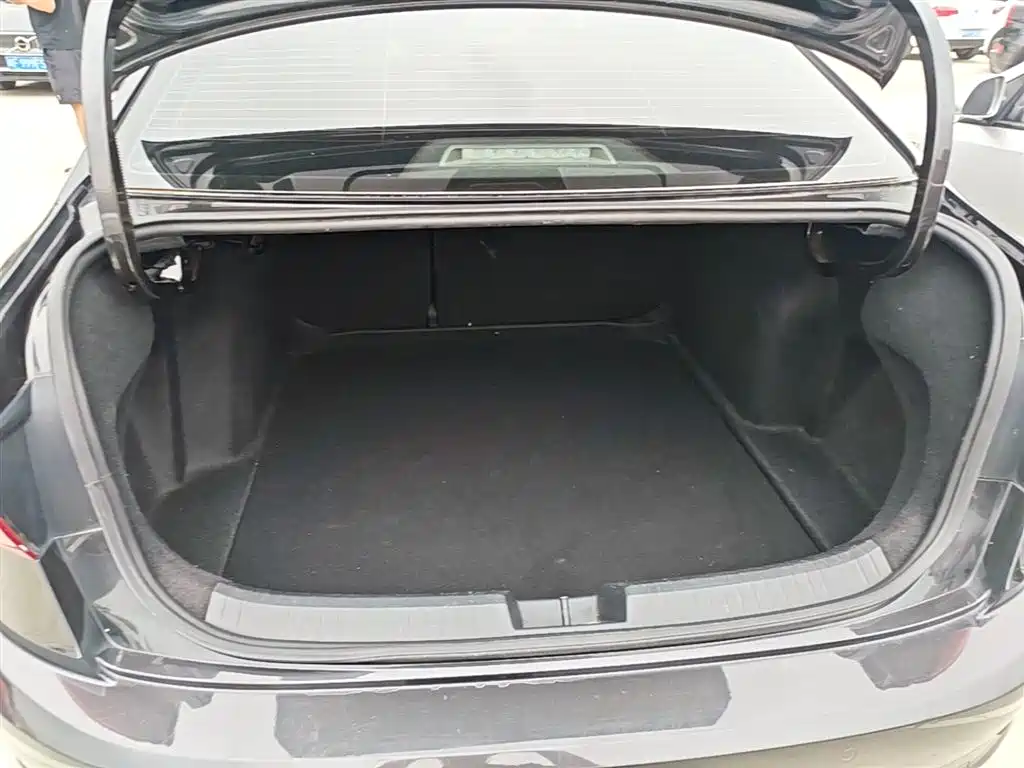 Volkswagen Sagitar 2021 280TSI DSG Comfort Smart Connect Edition фото 19