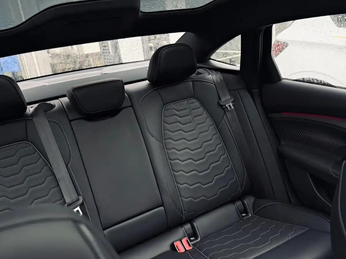 Audi A6L e-tron 2026