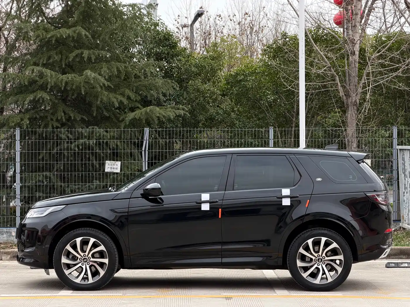 Land Rover Discovery Sport 2022 Model Facelift 249PS R-Dynamic S Performance Edition 5-seater фото 7