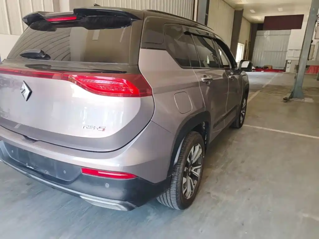 Фото 8 - Baojun RS-5