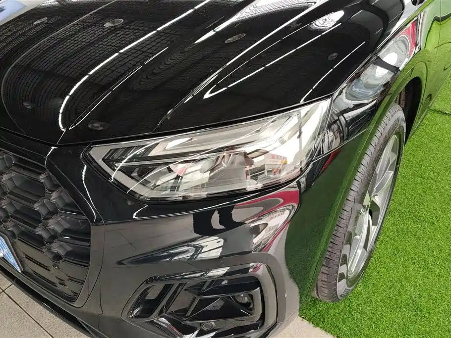 Audi Q5L 2023 40T Ice & Snow Sport Edition фото 5