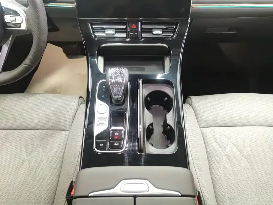 GAC Trumpchi Trumpchi M8 2024 Master Series 400T Ultimate Edition фото 16