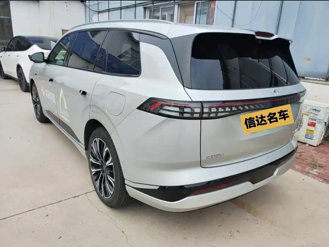 Dongfeng Yipai eπ008 2025 2026 6-seater Extended Range Family Edition