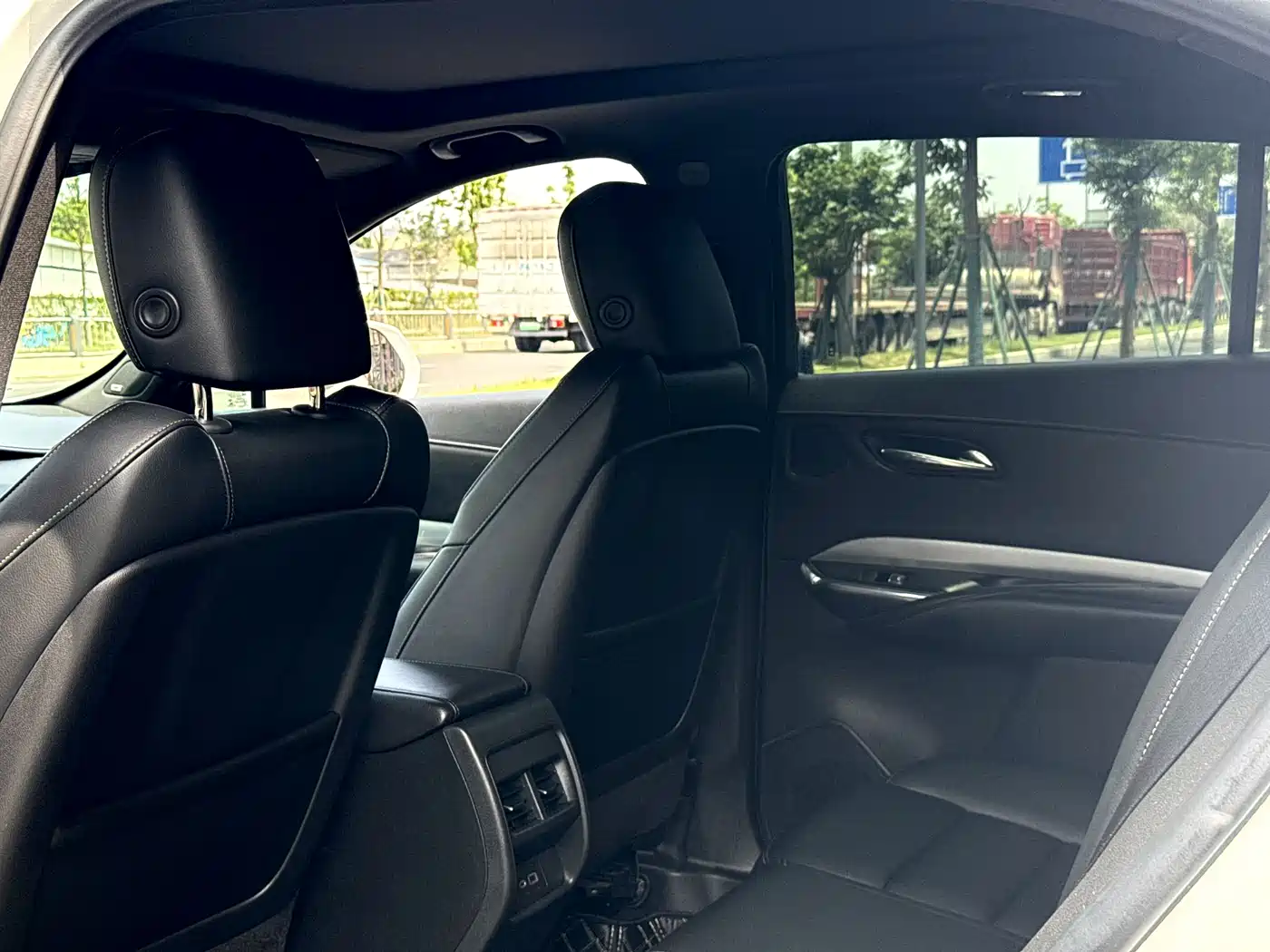 Cadillac XT4 2018 28T FWD Leading Edition фото 12