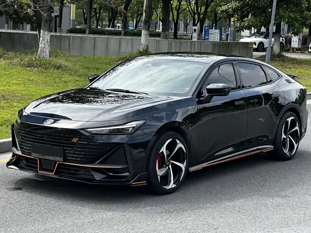Changan Changan UNI-V 2022 1.5T Sport Edition