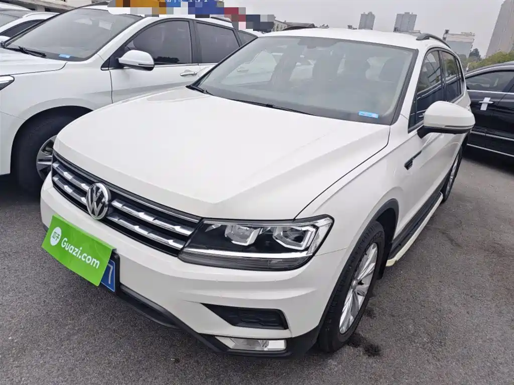Volkswagen Tiguan L 2018 Facelift 330TSI Automatic 2WD Trend Edition фото 2