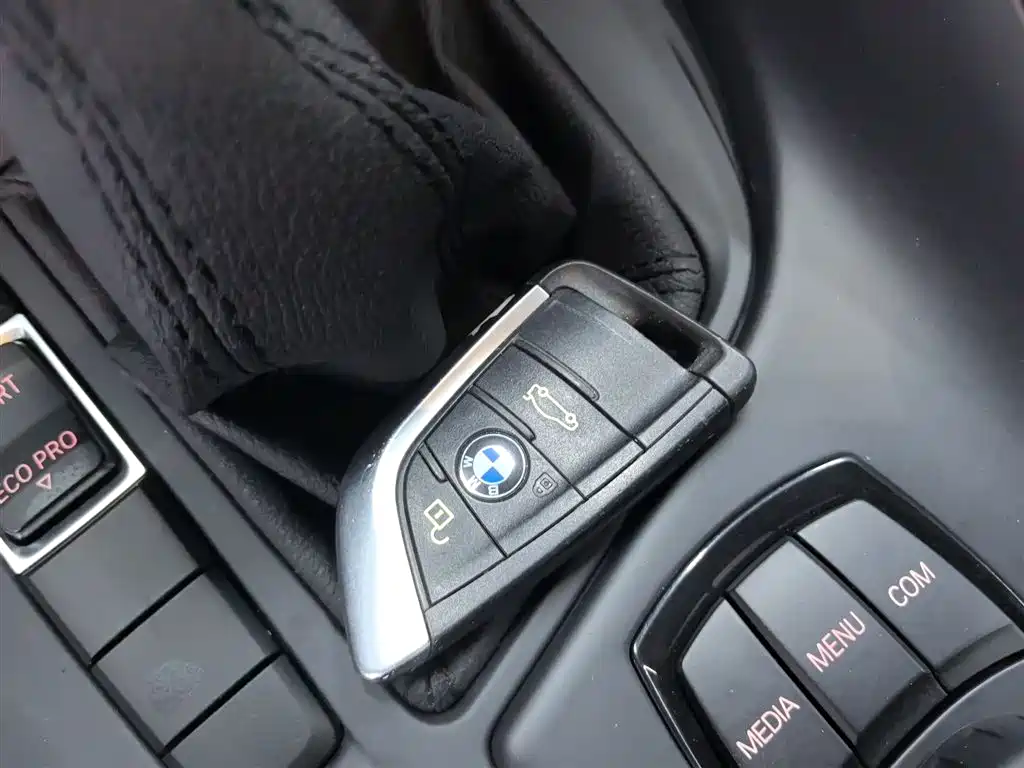 BMW X1 2019 sDrive18Li Fashion Model фото 11