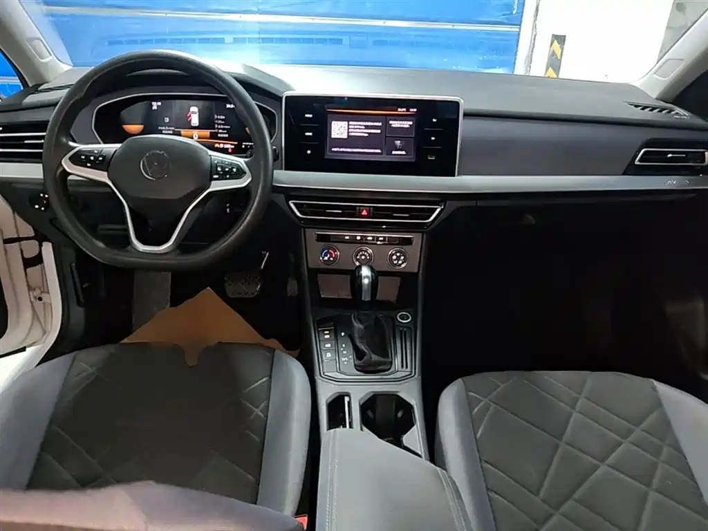 Volkswagen Lavida 2023 Facelift 1.5L Auto Comfort Edition фото 10