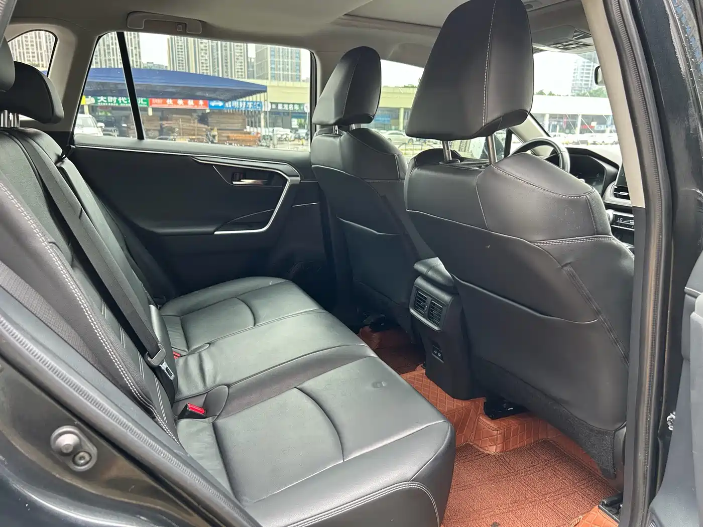 Toyota RAV4 Rongfang 2023 2.0L CVT FWD Style Plus Edition фото 10