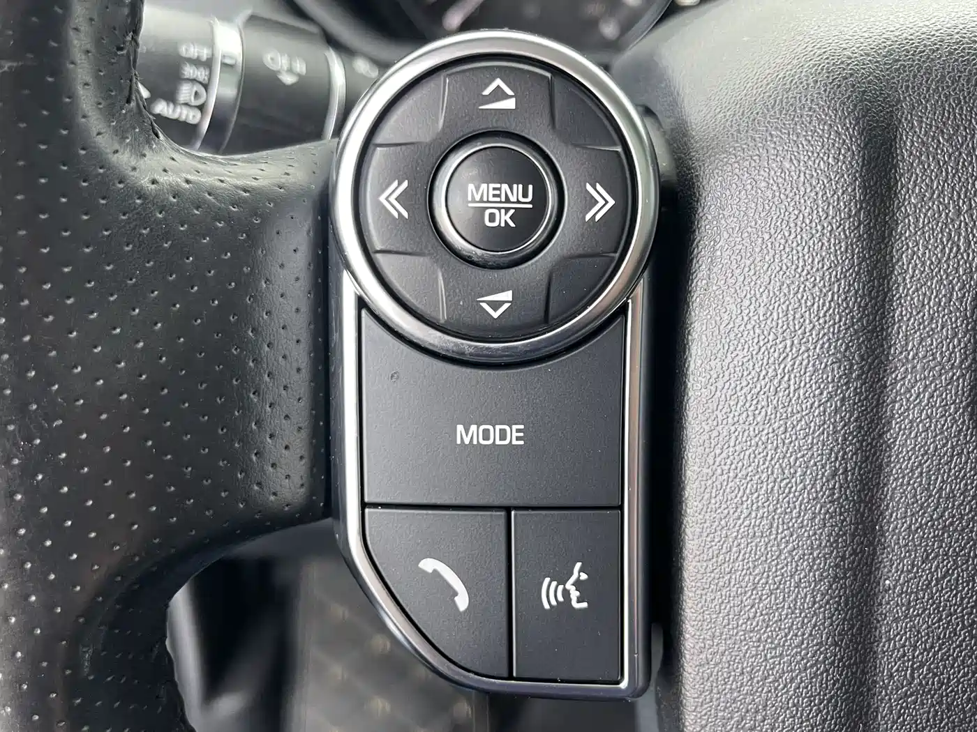 Land Rover Range Rover Sport 2017 3.0 SC V6 HSE фото 10