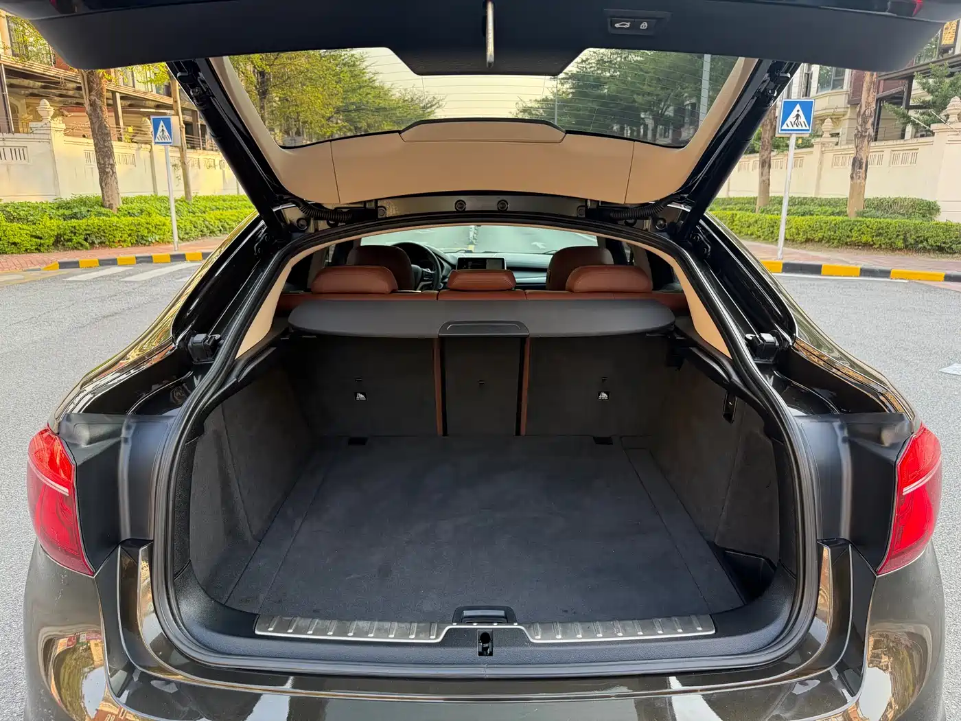 BMW X6 2015 xDrive35i Luxury Model фото 17