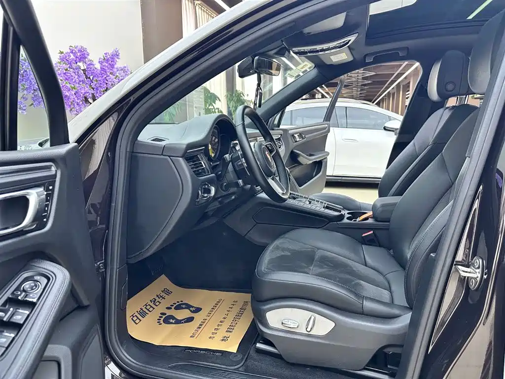 Porsche Macan 2018 Macan 2.0T фото 9