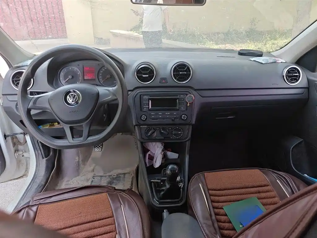 Volkswagen Jetta 2019 Dream Edition 1.4L Manual Fashion фото 13