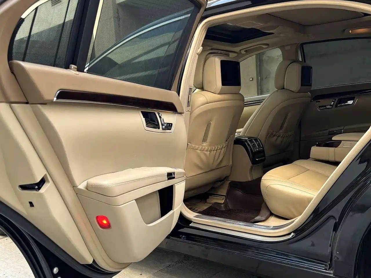 Mercedes-Benz S-Class 2010 S 350 L Luxury фото 4