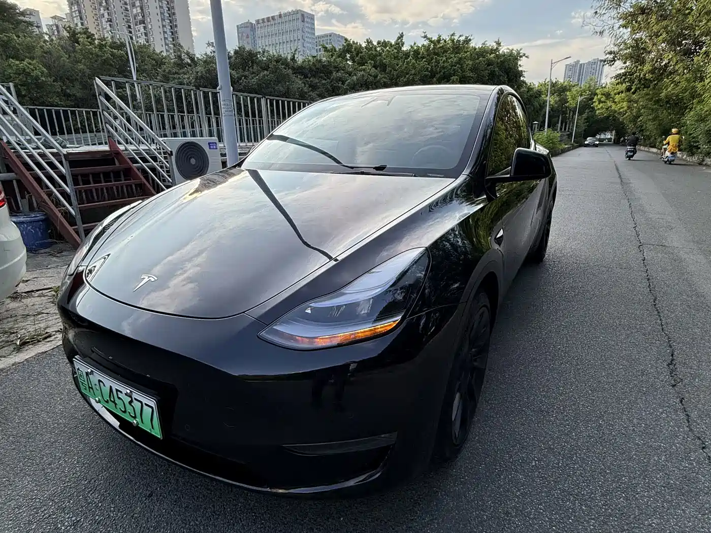 Tesla Model Y 2021