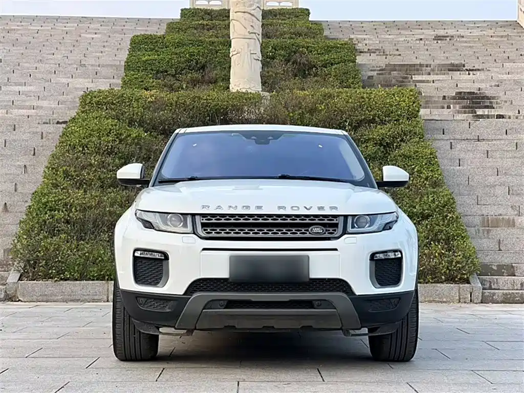 Land Rover Range Rover Evoque 2016 2.0T PURE Style фото 3