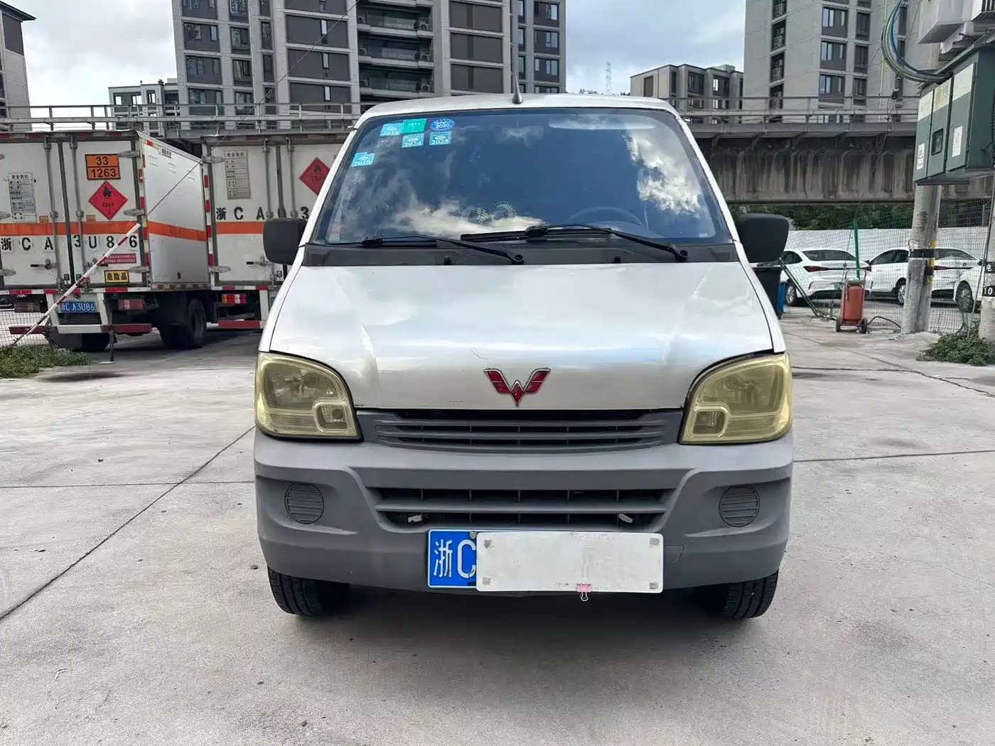 Wuling Motors Wuling Zhiguang 2014 2013 1.0L Practical