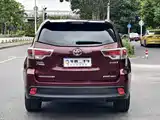 Фото 4 - Toyota Highlander