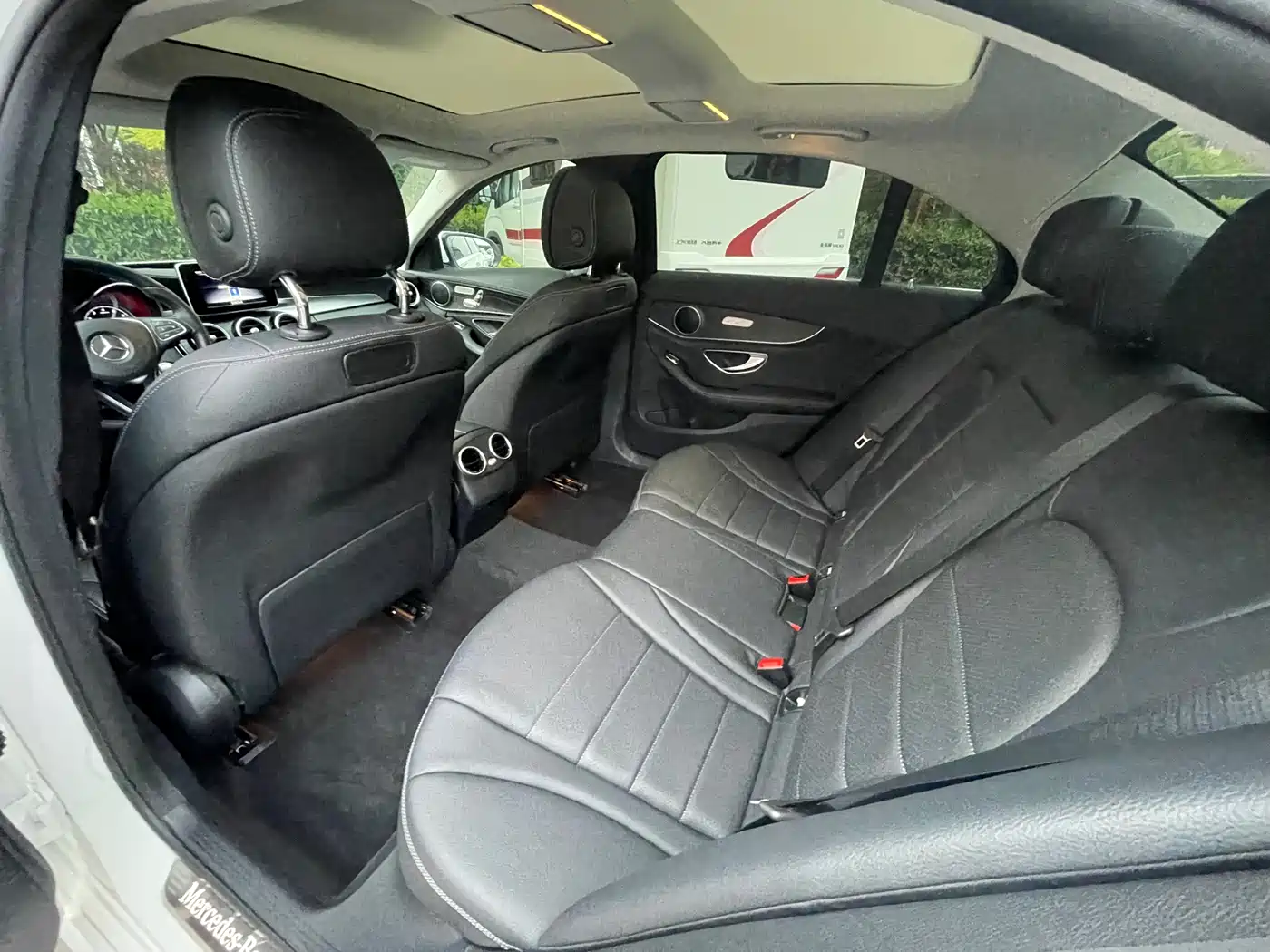 Mercedes-Benz C-Class 2015 Facelift C 200 L Sport фото 13