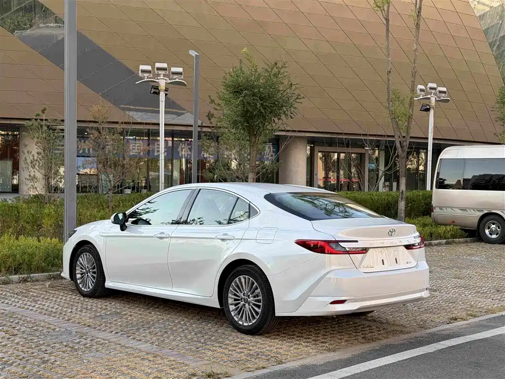 Toyota Camry 2026 2026 Hybrid 2.0HE Elite Edition