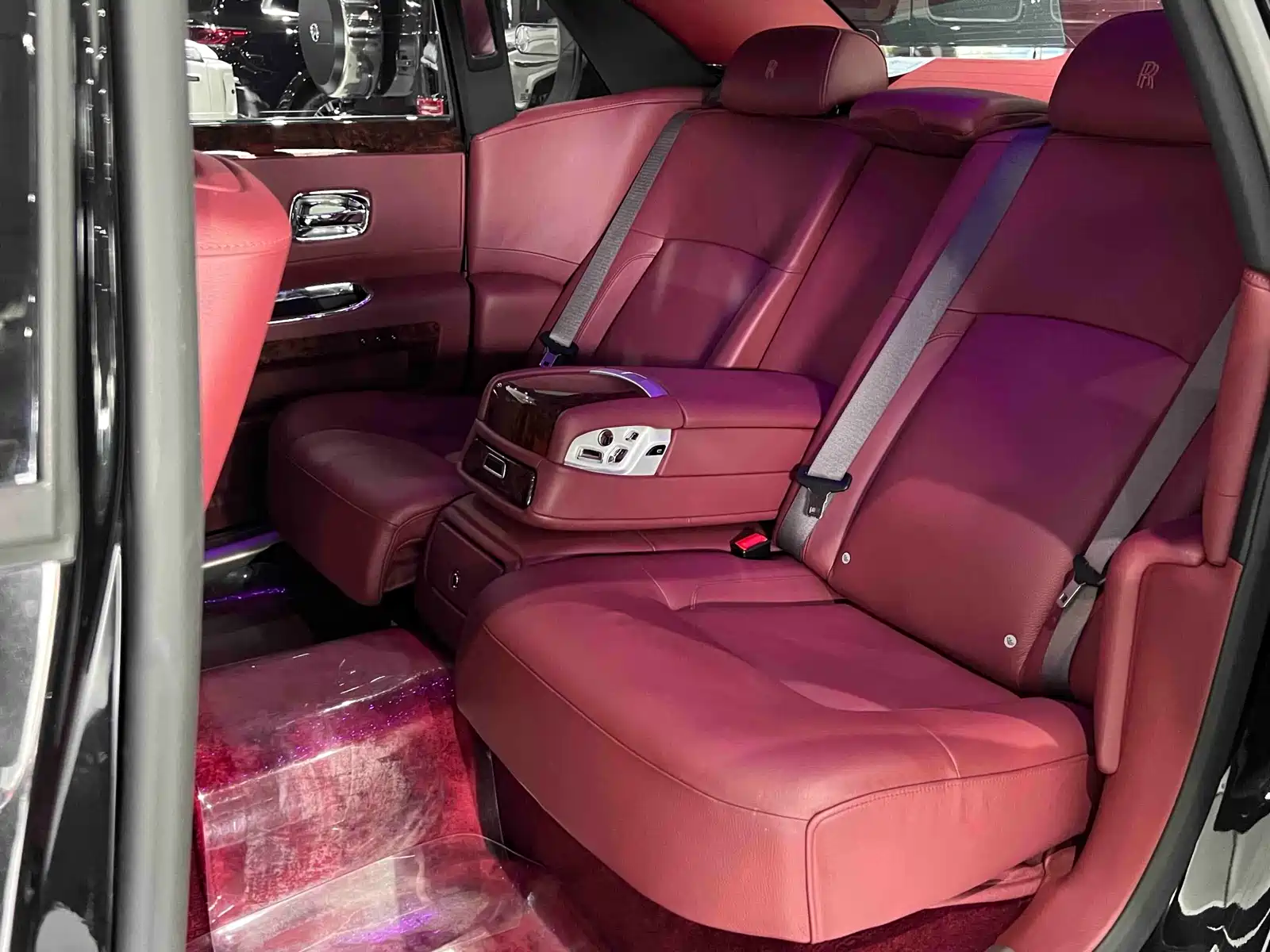 Фото 31 - Rolls-Royce Ghost