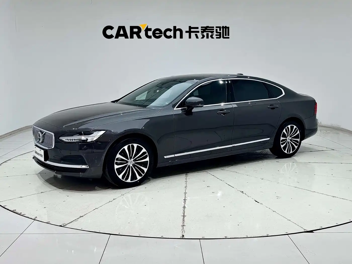 Volvo S90 2024 B5 Momentum Luxury Edition
