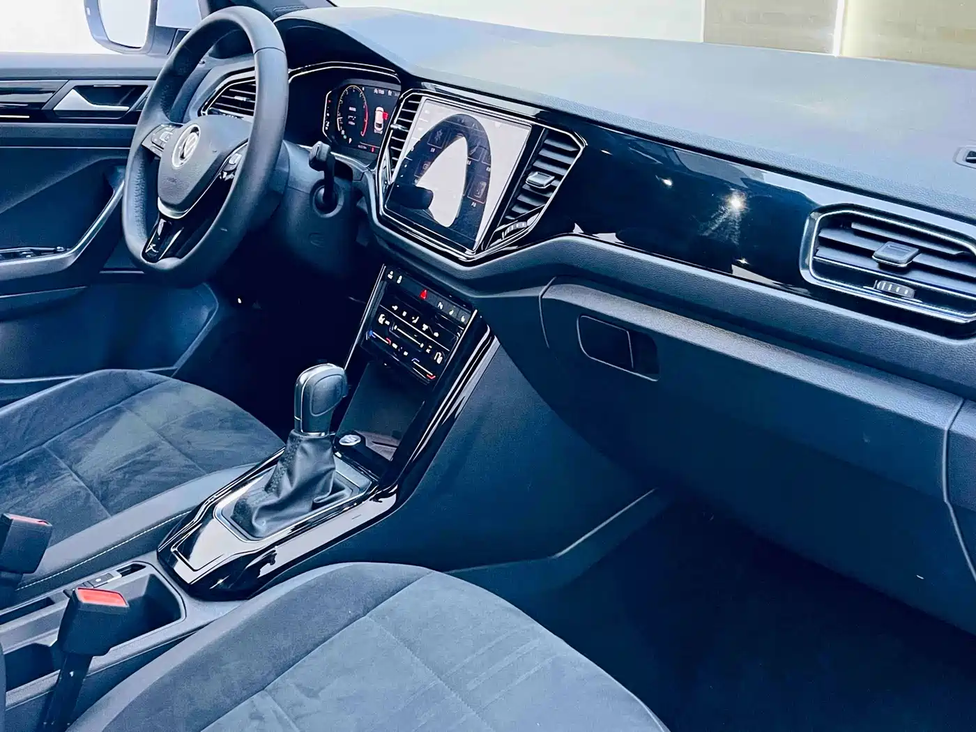 Volkswagen T-Roc, миниатюра 8